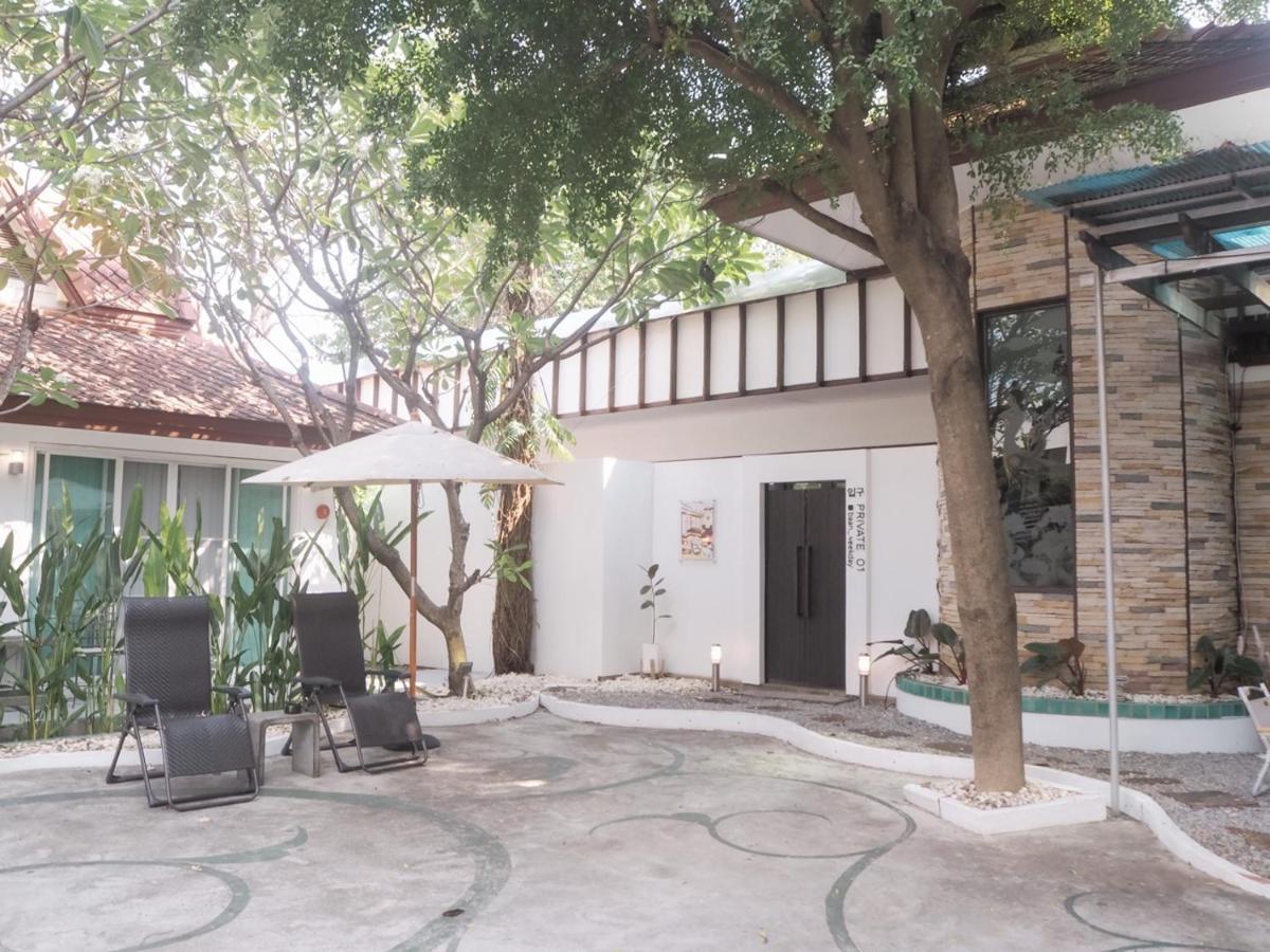 Baan Weekday Private 02 Hotel Chiang Mai Exterior photo