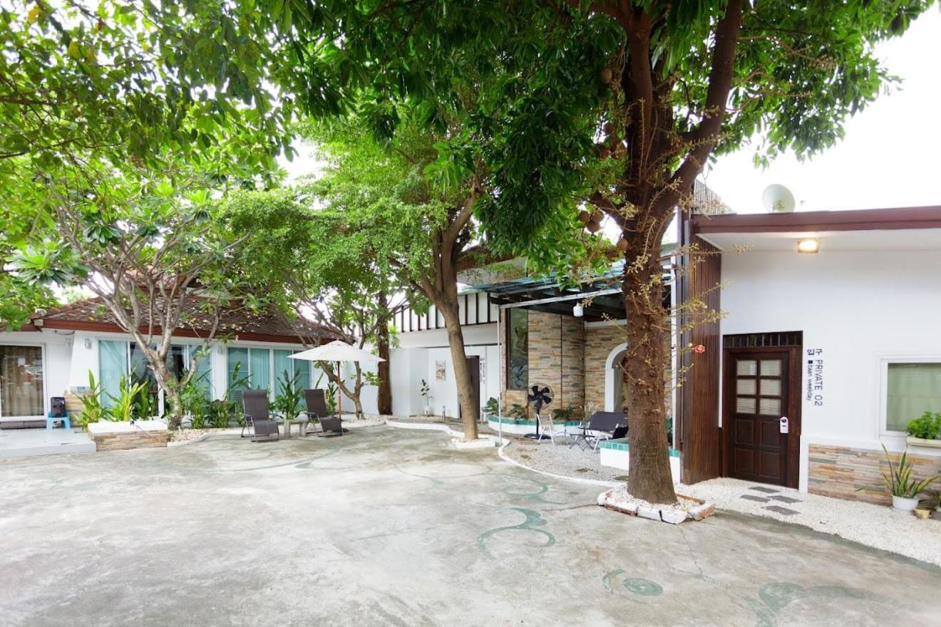 Baan Weekday Private 02 Hotel Chiang Mai Exterior photo
